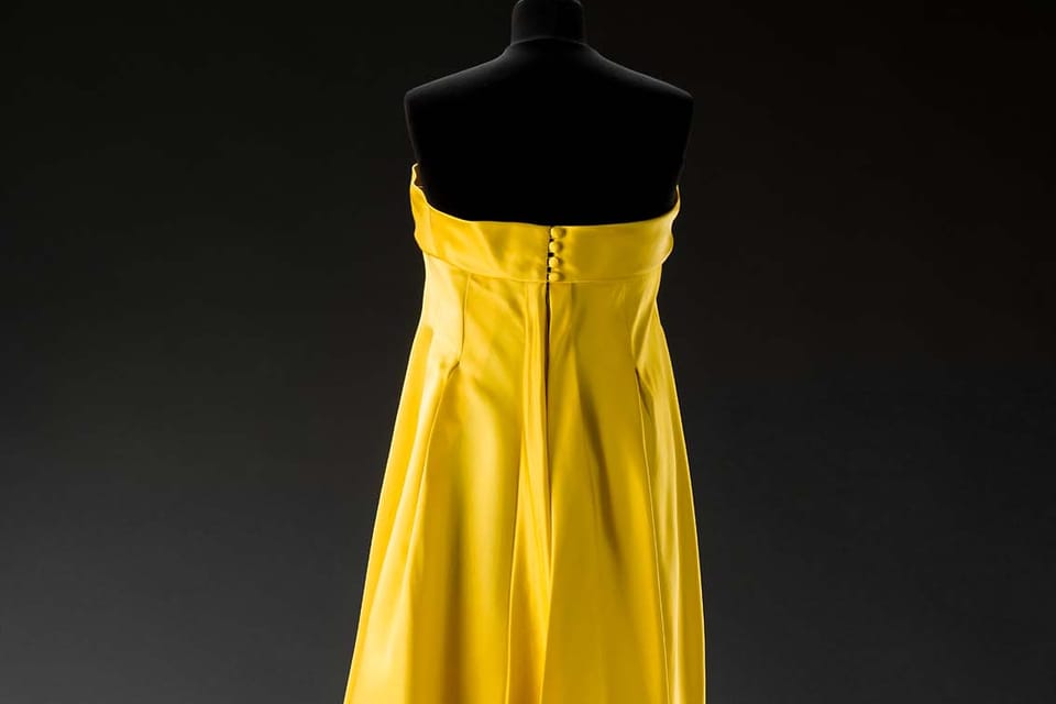 "Yellow"-Kleid, 2020 | Foto: Uměleckoprůmyslové muzeum "Yellow"-Kleid, 2020 | Foto: Uměleckoprůmyslové muzeum