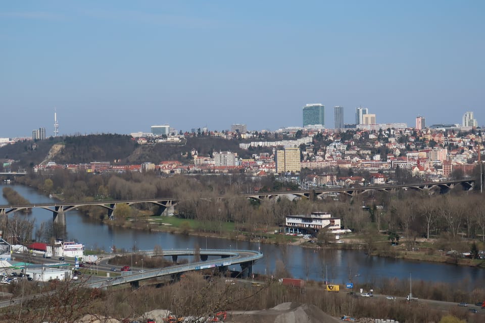 Aussichtspunkt im Hain von Prag-Chuchle | Foto: Štěpánka Budková, Radio Prague International Aussichtspunkt im Hain von Prag-Chuchle | Foto: Štěpánka Budková, Radio Prague International