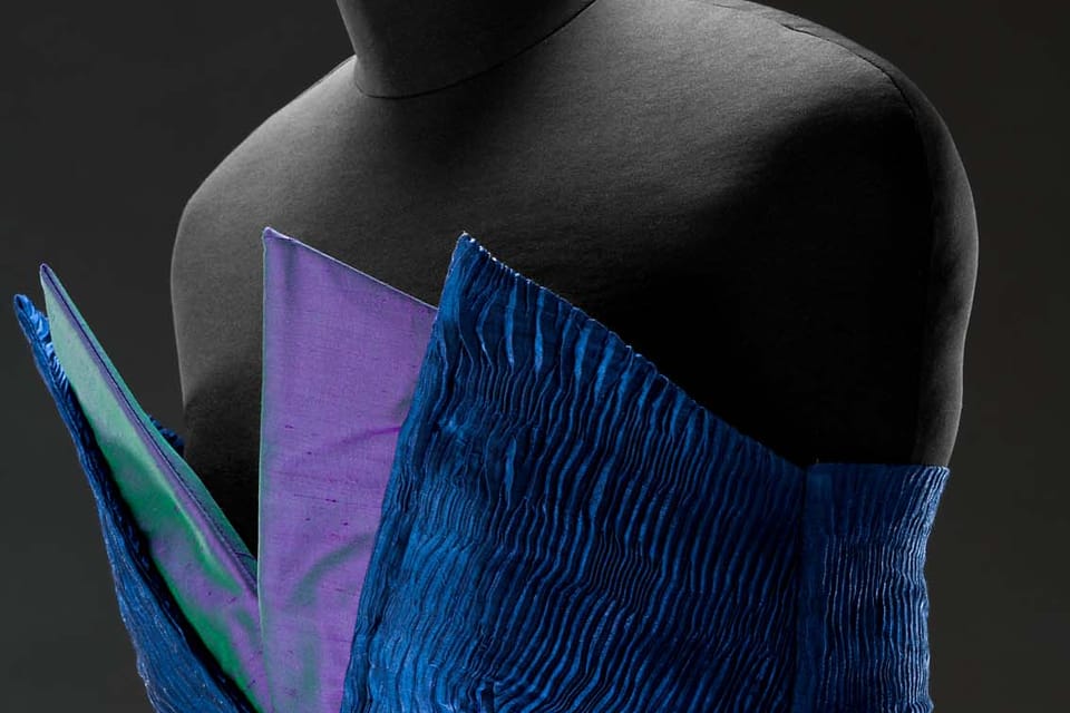 "Traingles"-Kleid, 2011 | Foto: Uměleckoprůmyslové muzeum "Traingles"-Kleid, 2011 | Foto: Uměleckoprůmyslové muzeum