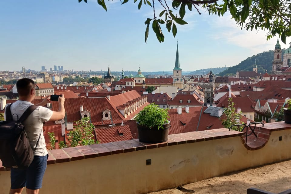 Blick auf Prag vom Kleinen Pálffy-Garten | Foto: Lenka Žižková, Radio Prague International Blick auf Prag vom Kleinen Pálffy-Garten | Foto: Lenka Žižková, Radio Prague International