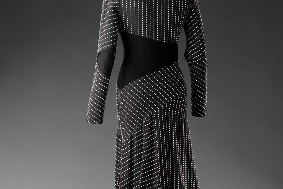 "Chaos"-Kleid, 2002 | Foto: Uměleckoprůmyslové muzeum "Chaos"-Kleid, 2002 | Foto: Uměleckoprůmyslové muzeum