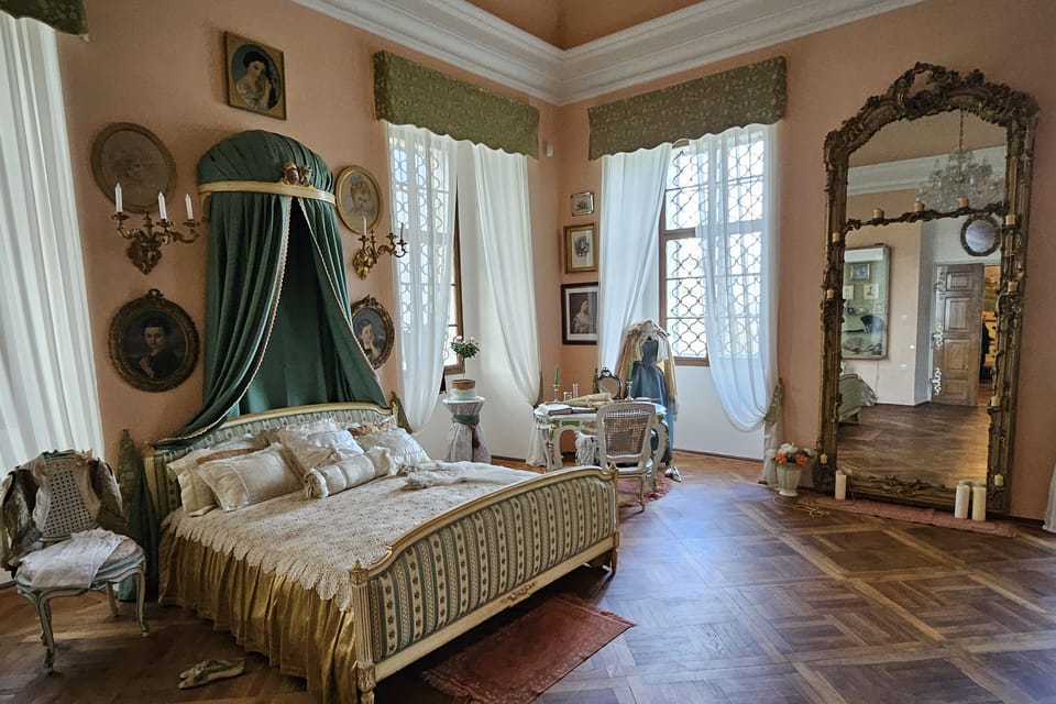 Interieur des Schlosses Karlova Koruna - Schlafzimmer der Damen | Foto: Klára Stejskalová, Radio Prague International Interieur des Schlosses Karlova Koruna - Schlafzimmer der Damen | Foto: Klára Stejskalová, Radio Prague International