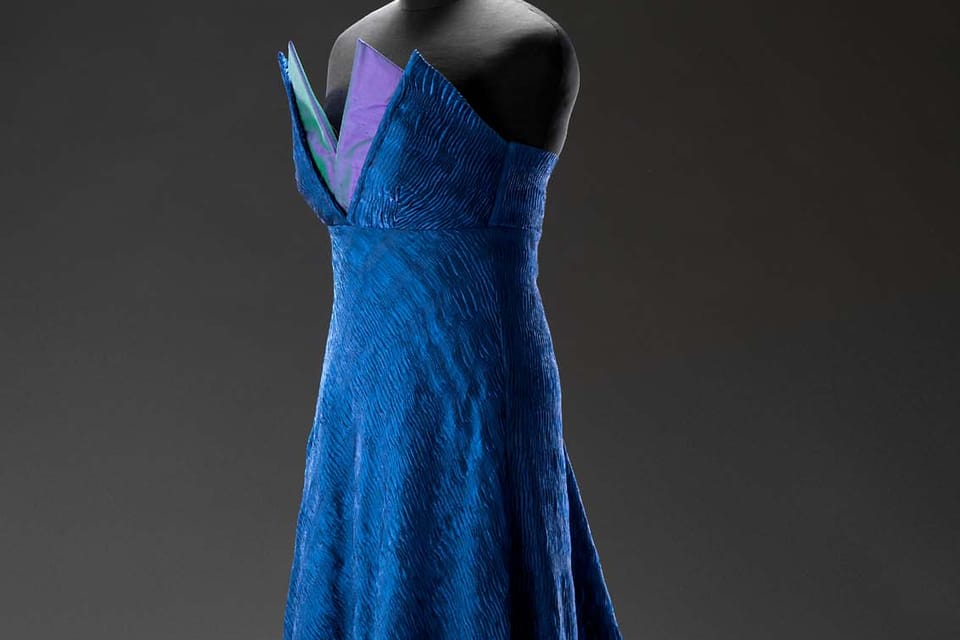 "Traingles"-Kleid, 2011 | Foto: Uměleckoprůmyslové muzeum "Traingles"-Kleid, 2011 | Foto: Uměleckoprůmyslové muzeum