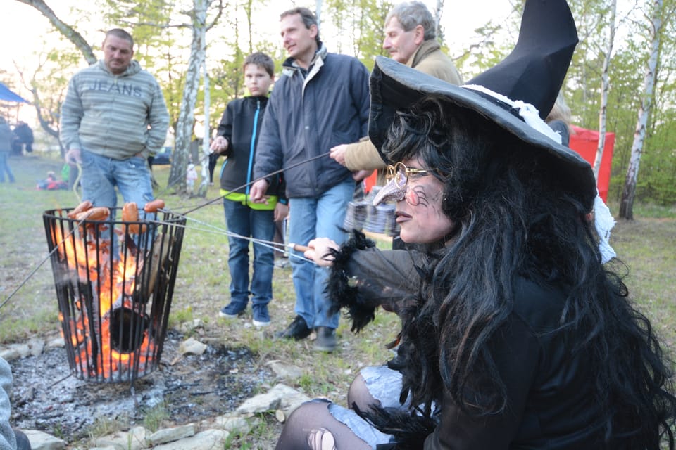 Walpurgisnacht im Dorf Liběchov | Foto: Eva Turečková, Radio Prague International Walpurgisnacht im Dorf Liběchov | Foto: Eva Turečková, Radio Prague International