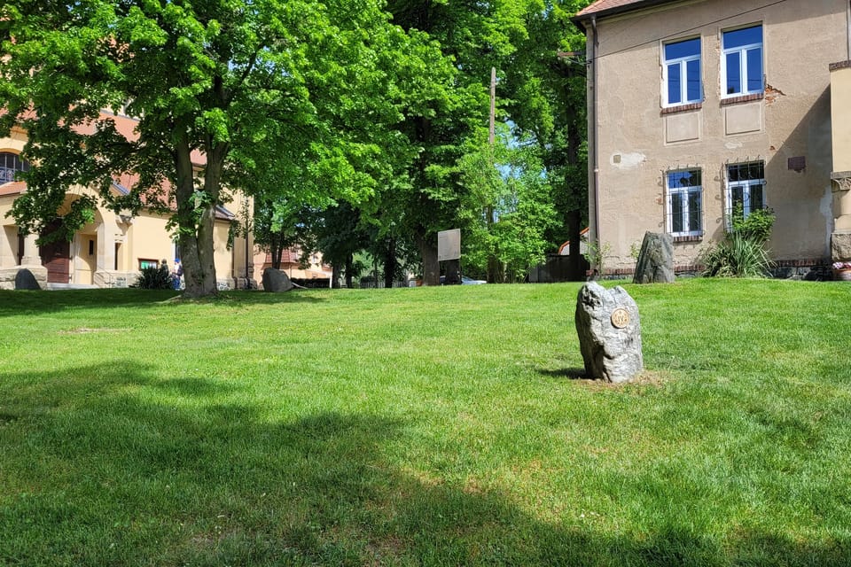 Stonehenge von Štěchovice | Foto: Hana Slavická, Radio Prague International Stonehenge von Štěchovice | Foto: Hana Slavická, Radio Prague International