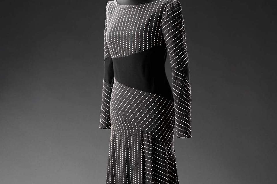 "Chaos"-Kleid, 2002 | Foto: Uměleckoprůmyslové muzeum "Chaos"-Kleid, 2002 | Foto: Uměleckoprůmyslové muzeum