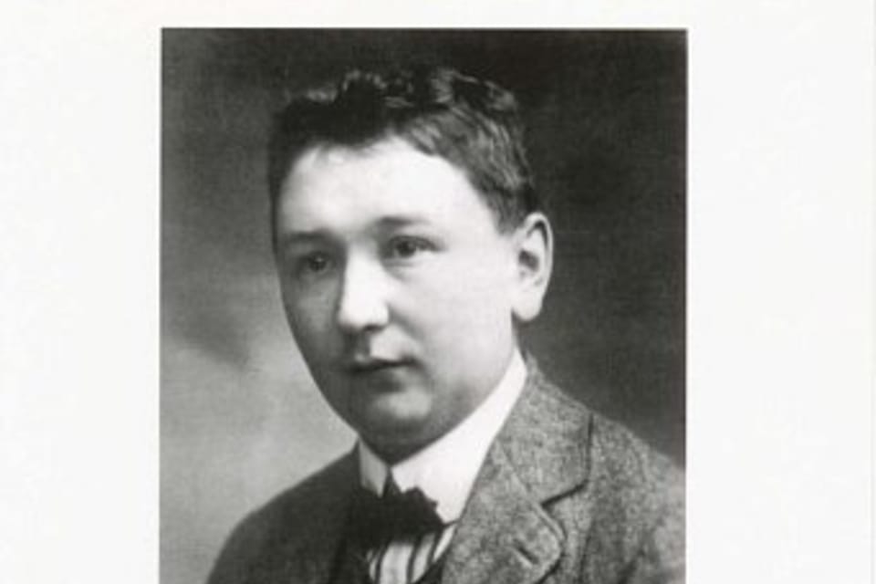 Jaroslav Hašek (1883-1923) Bohemien und Anarchist, lief im Ersten Weltkrieg zur Roten Armee über. In seinen Humoresken für Zeitschriften nahm er vor allem die Bürokratie und den Polizeiapparat in der k.u.k. Monarchie aufs Korn. | Foto: ČTK Jaroslav Hašek (1883-1923) Bohemien und Anarchist, lief im Ersten Weltkrieg zur Roten Armee über. In seinen Humoresken für Zeitschriften nahm er vor allem die Bürokratie und den Polizeiapparat in der k.u.k. Monarchie aufs Korn. | Foto: ČTK
