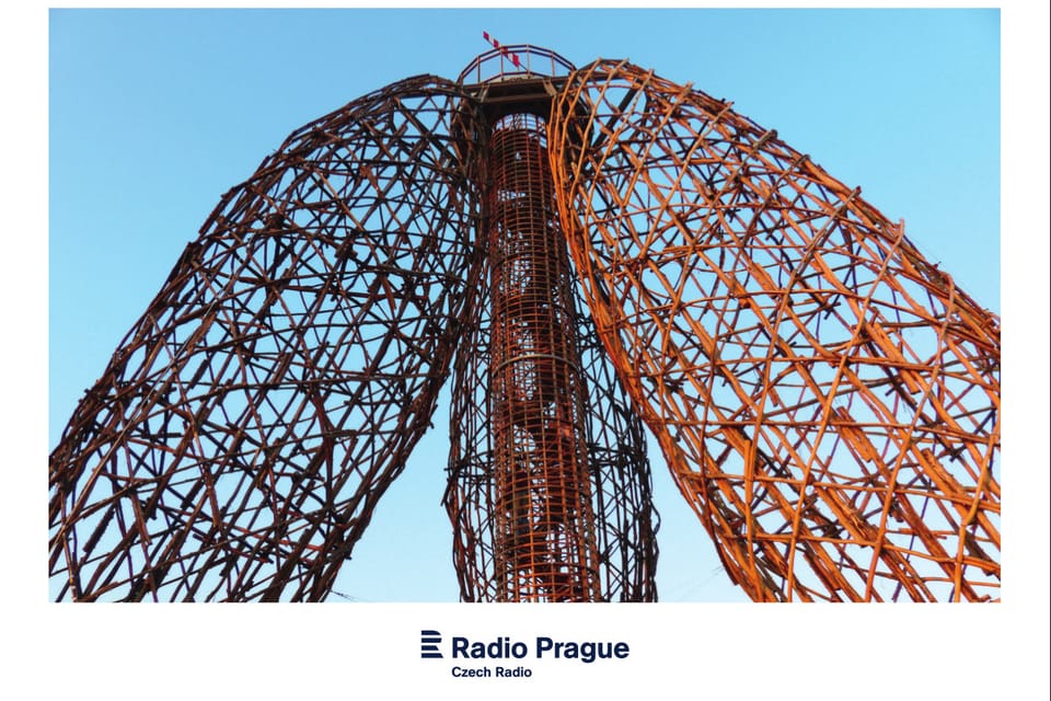 Aussichtsturm Doubravka, Prag, 2018, Architekt: Martin Rajniš. Foto: Klára Stejskalová Aussichtsturm Doubravka, Prag, 2018, Architekt: Martin Rajniš. Foto: Klára Stejskalová