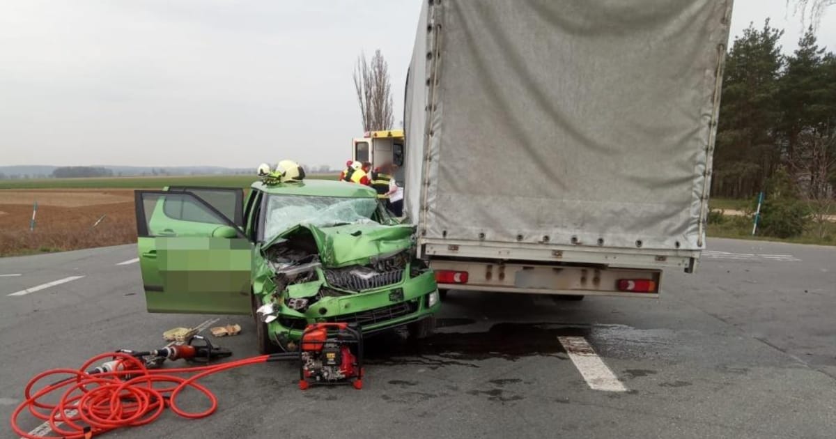 Tragisches Unfall Wochenende 16 Verkehrstote Auf Tschechiens Straßen 